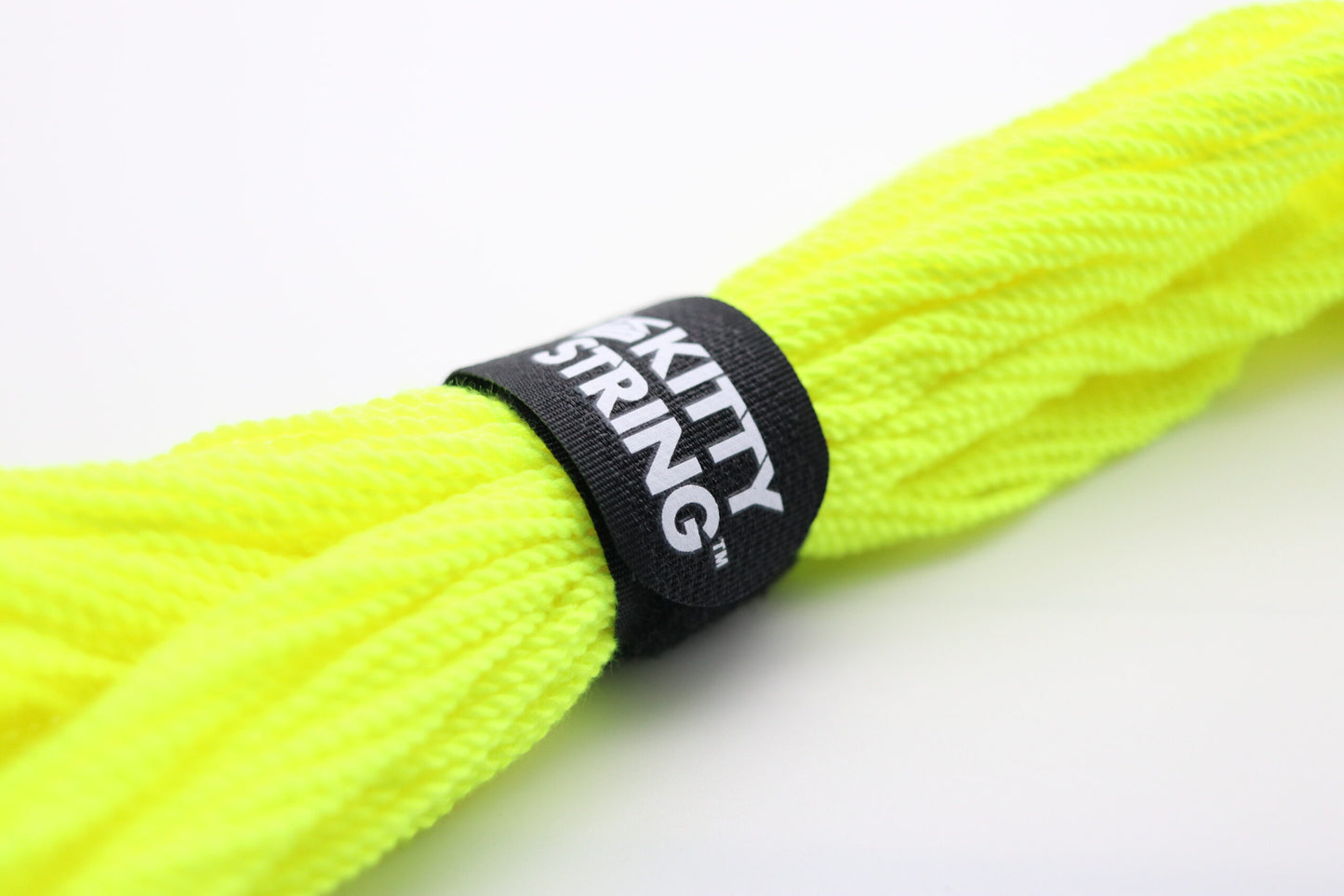 Kitty String First Class Normal