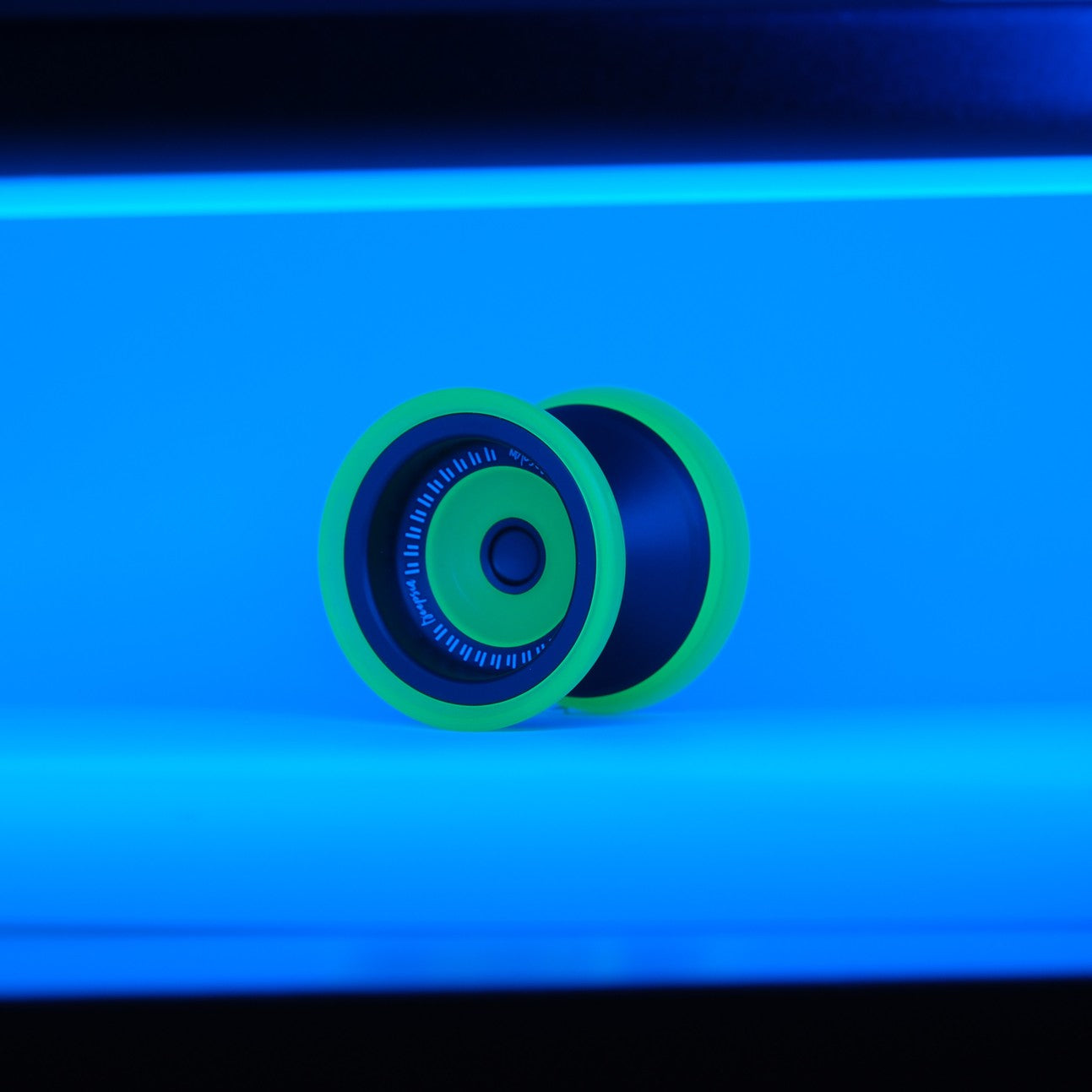 v13 deepspin yoyo black neon glow