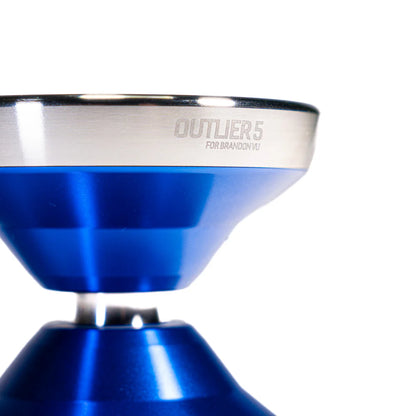 offset outlier 5 yoyo logo